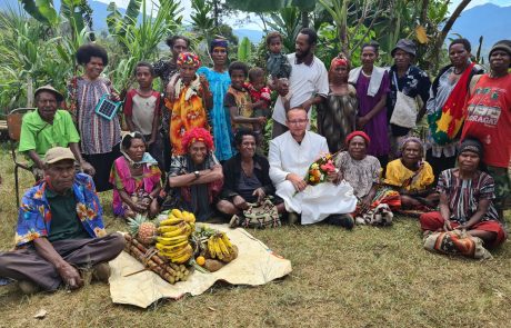 Misjonarz na Papui Misjonarz na Papui